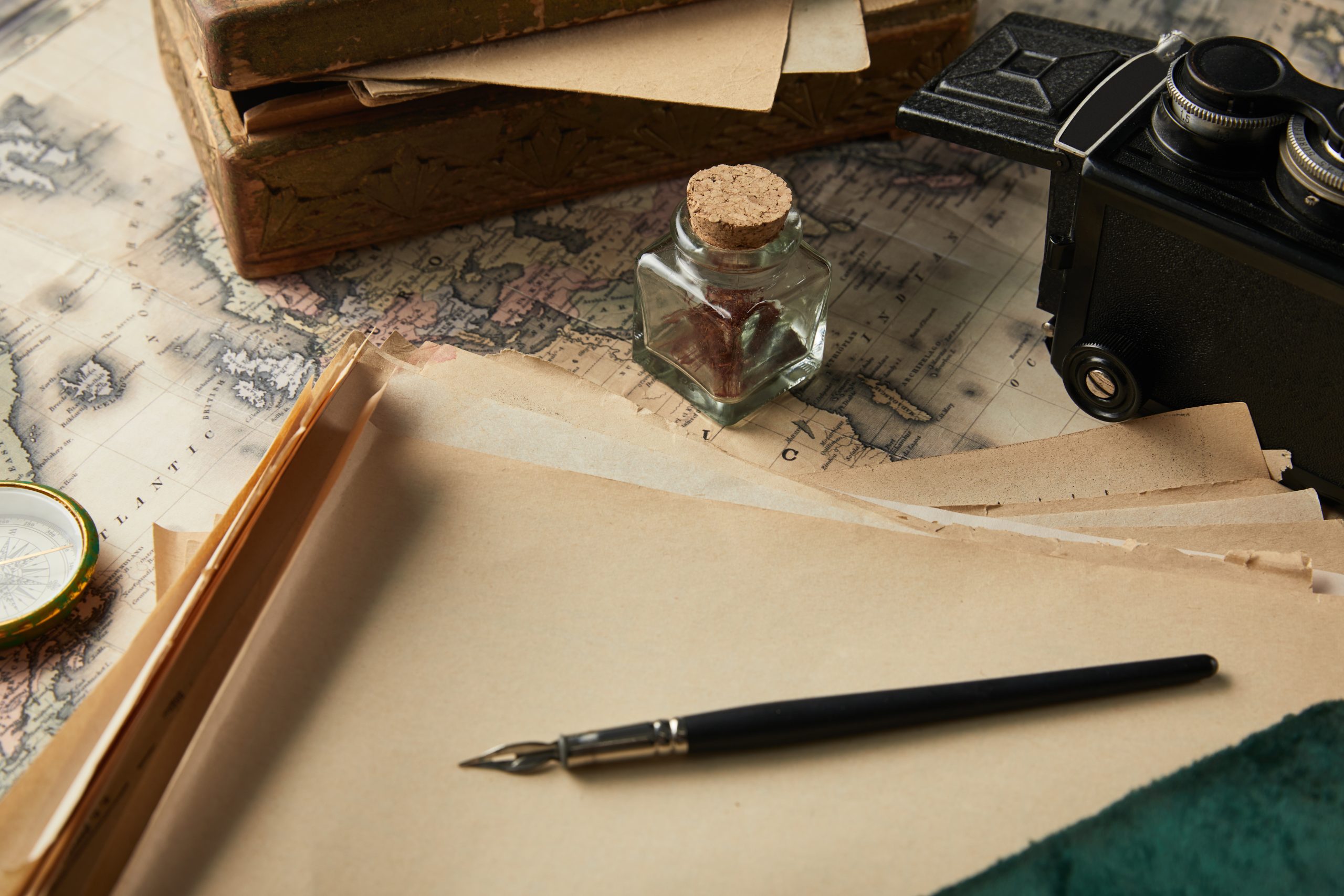 The Power of Presence: Mastering the Handwritten Holiday Note
